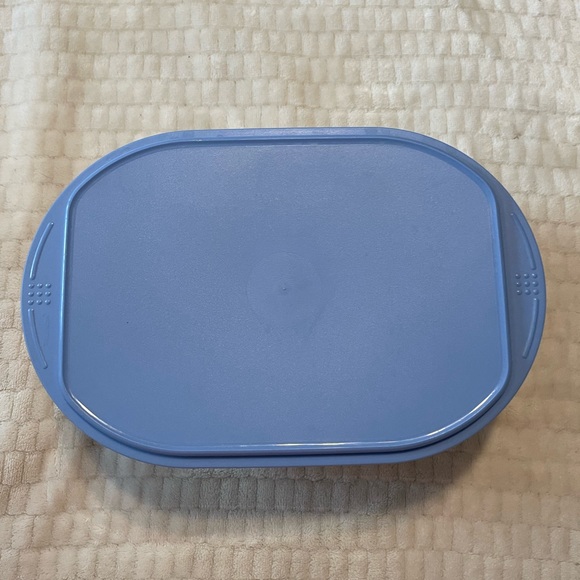 VINTAGE TUPPERWARE - Picture 2 of 2